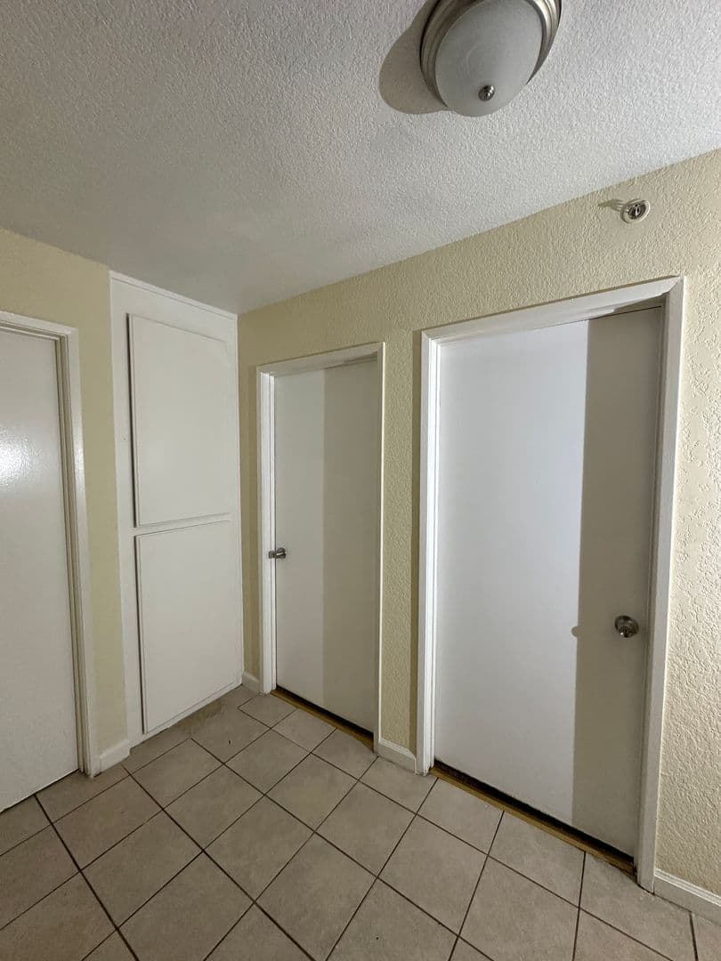 Torrance Apartment: 1440 Plaza Del Amo