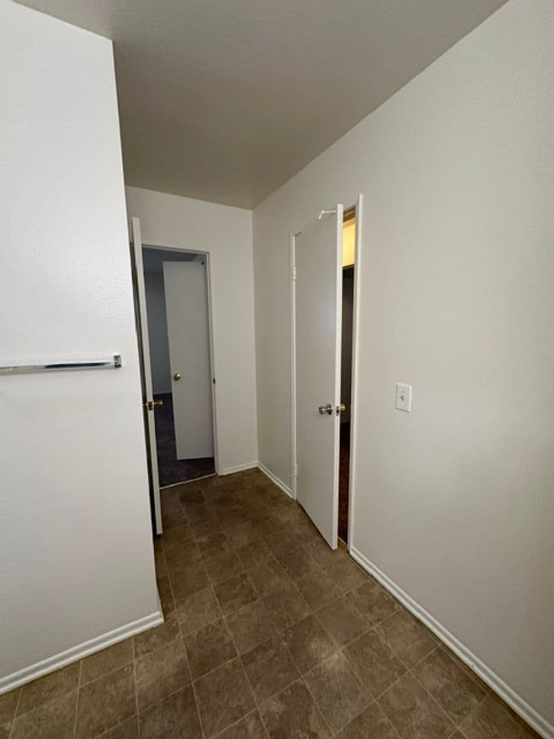 Ontario Apartment: 1468 East D Street