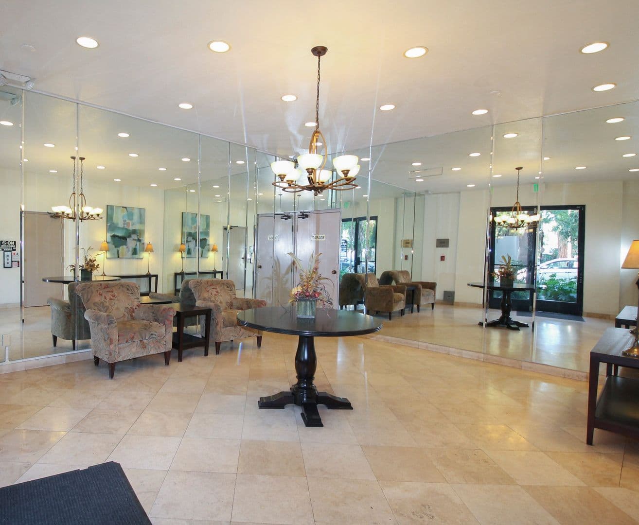 Sherman Oaks Apartment: 14930 Moorpark St.