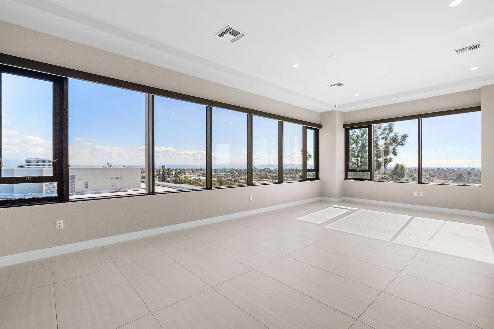 Pasadena Condo: 388 Cordova St, Unit 707