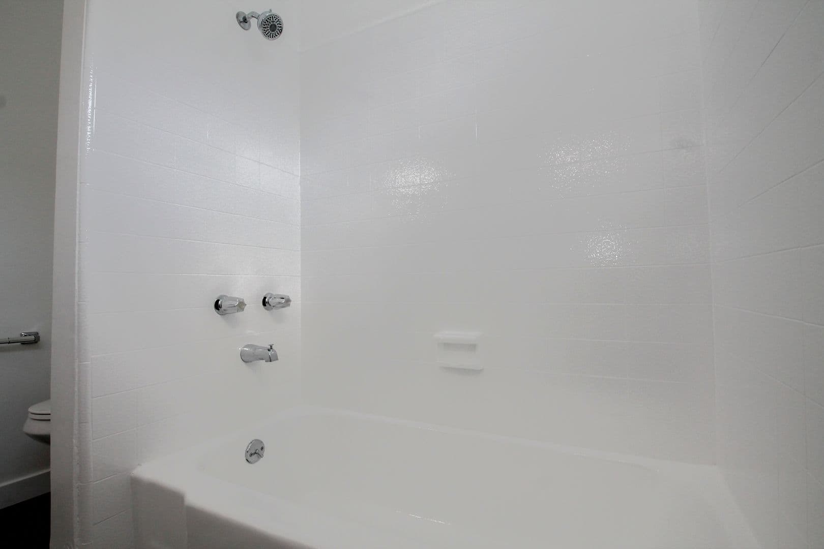 Inglewood Apartment: 604 Evergreen St