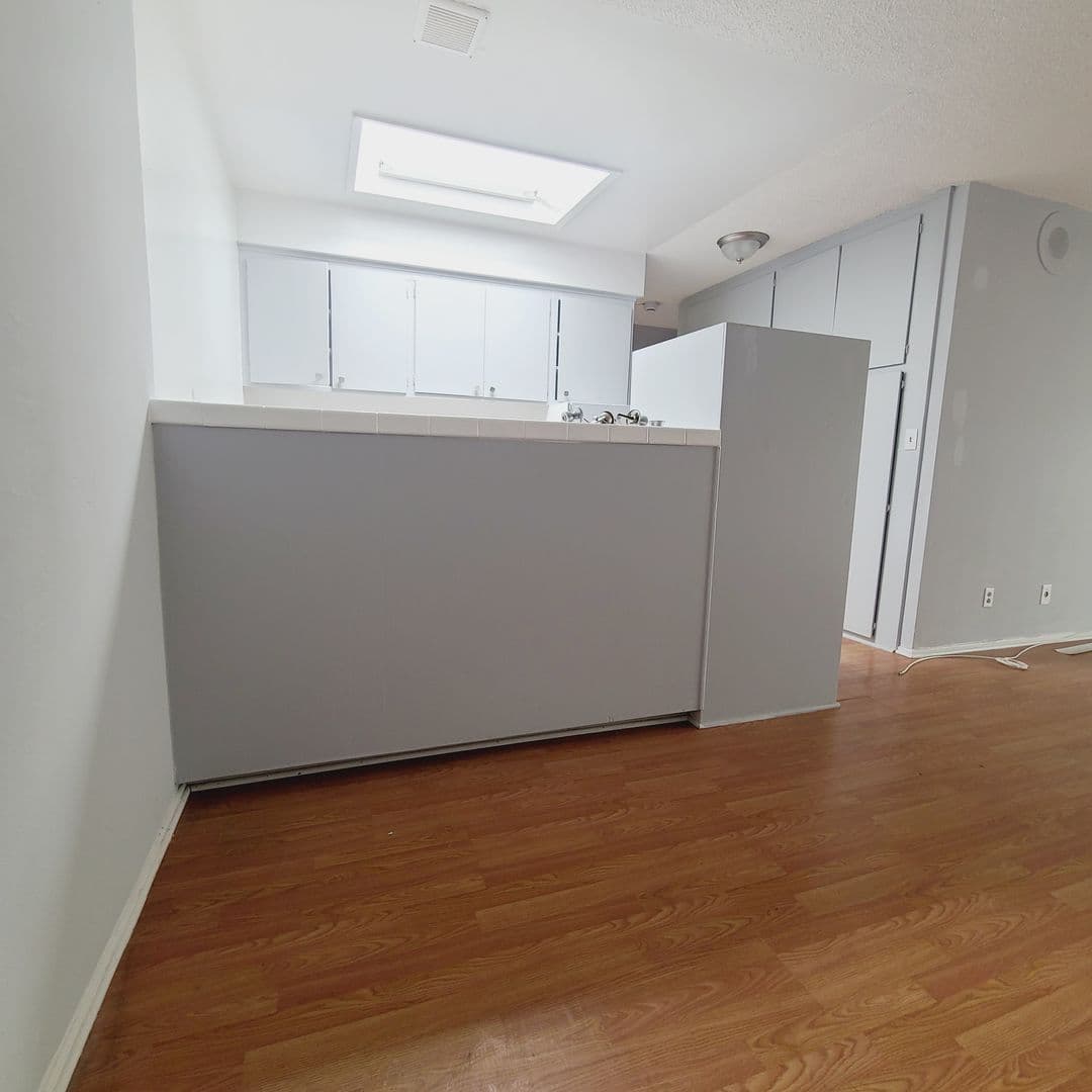 Los Angeles Apartment: 7225-7235 Hollywood Blvd