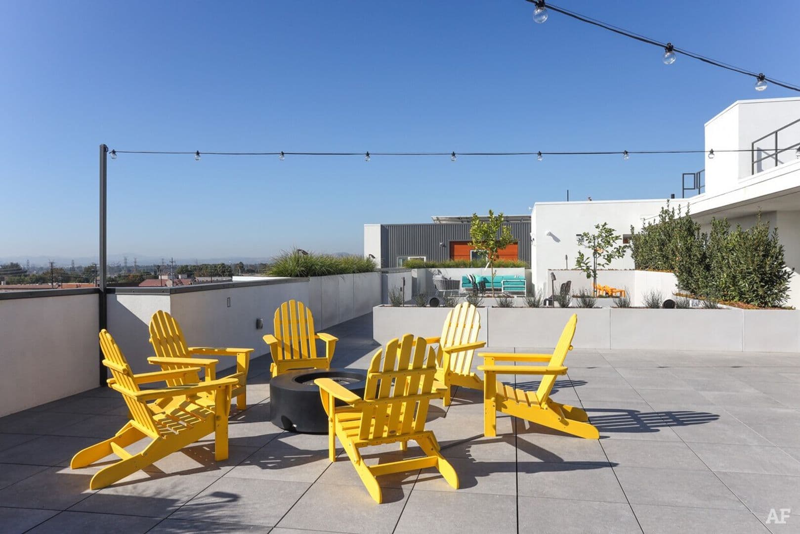 Northridge Apartment: 9131 Darby Avenue