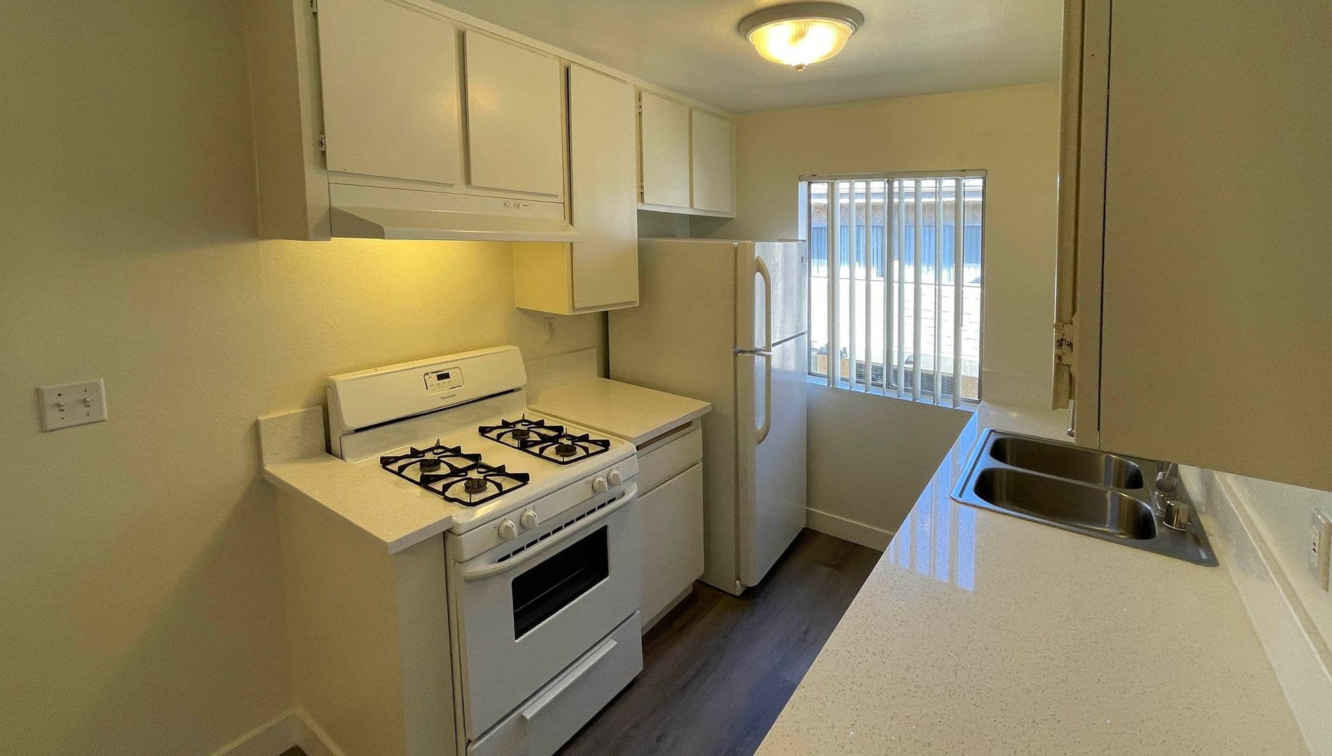 Valley Village Apartment: 11955 Weddington St