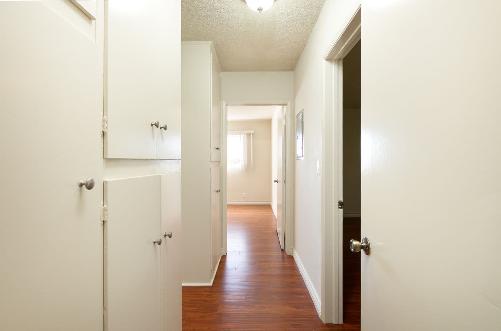 West Hollywood Apartment: 1030 N Harper Ave.