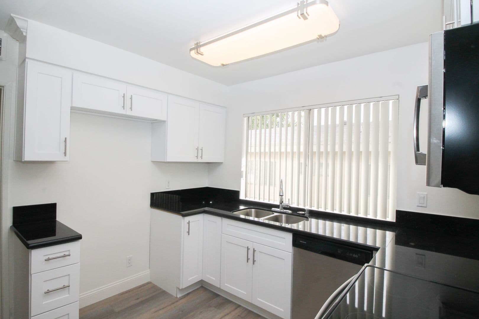 Studio City Apartment: 4301 Colfax Ave.