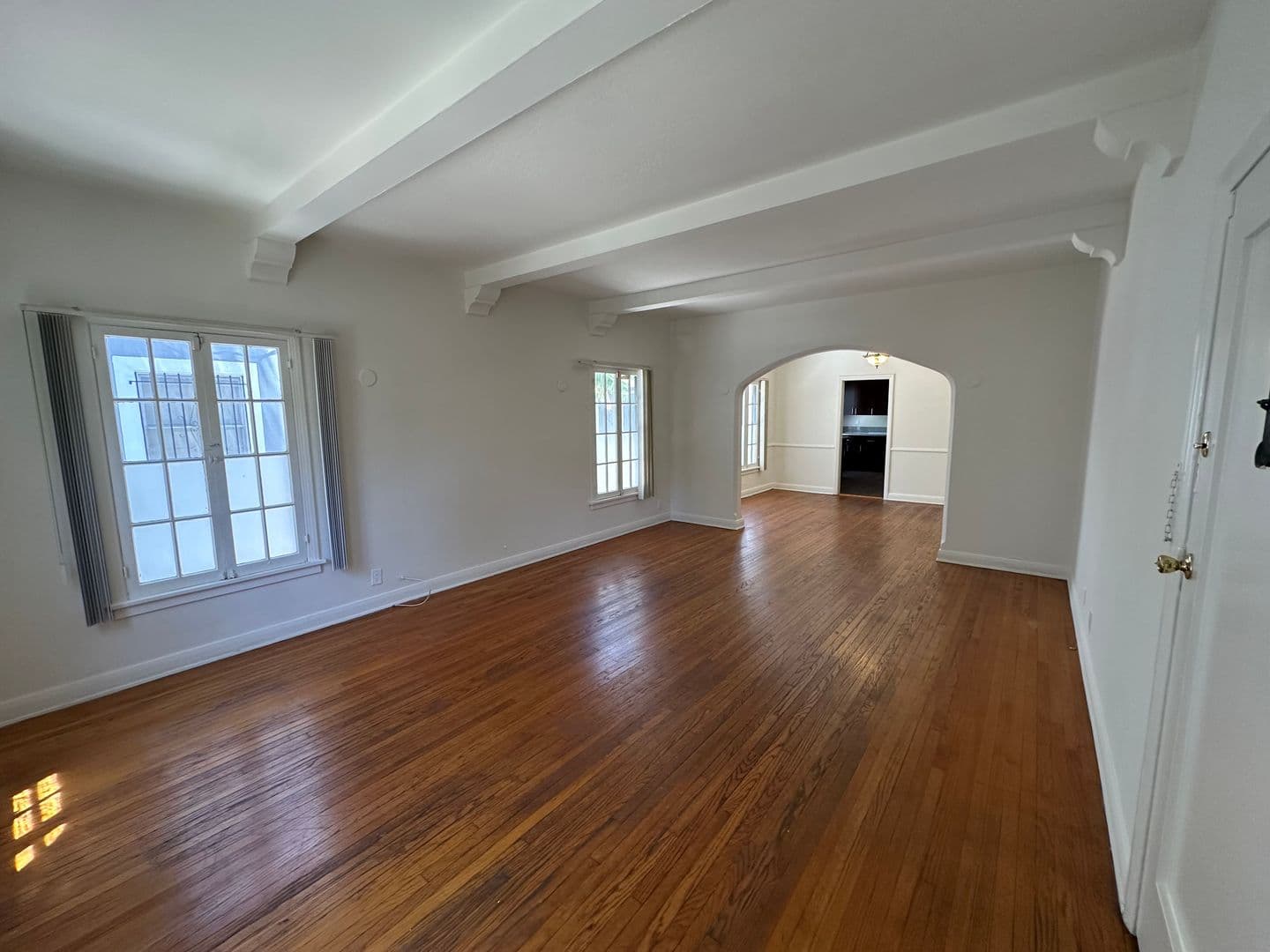 Los Angeles Apartment: 454 N. Orange Grove Ave.