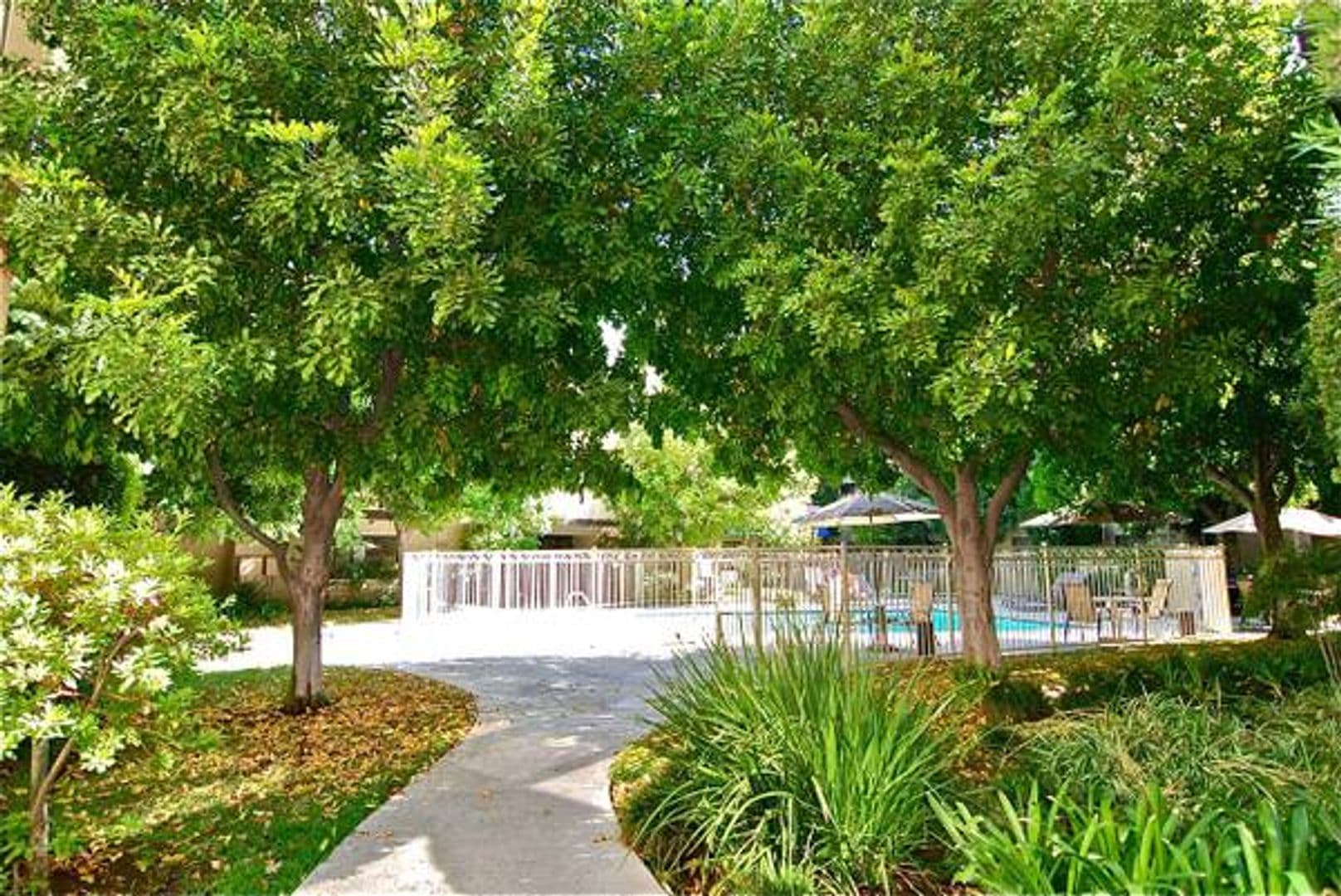 Van Nuys Apartment: 16000 SHERMAN WAY