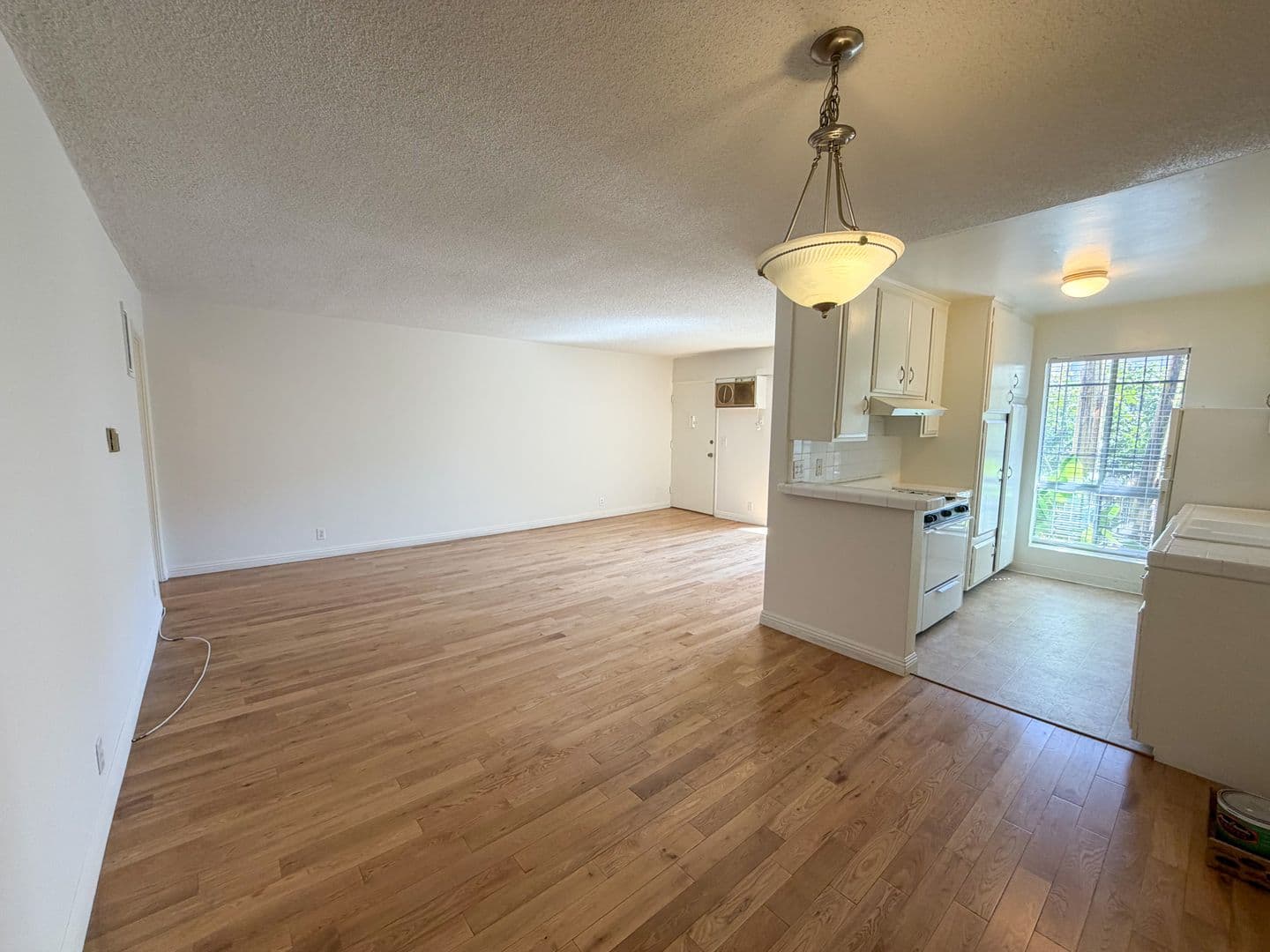 Los Angeles Apartment: 1831 Camden Ave.
