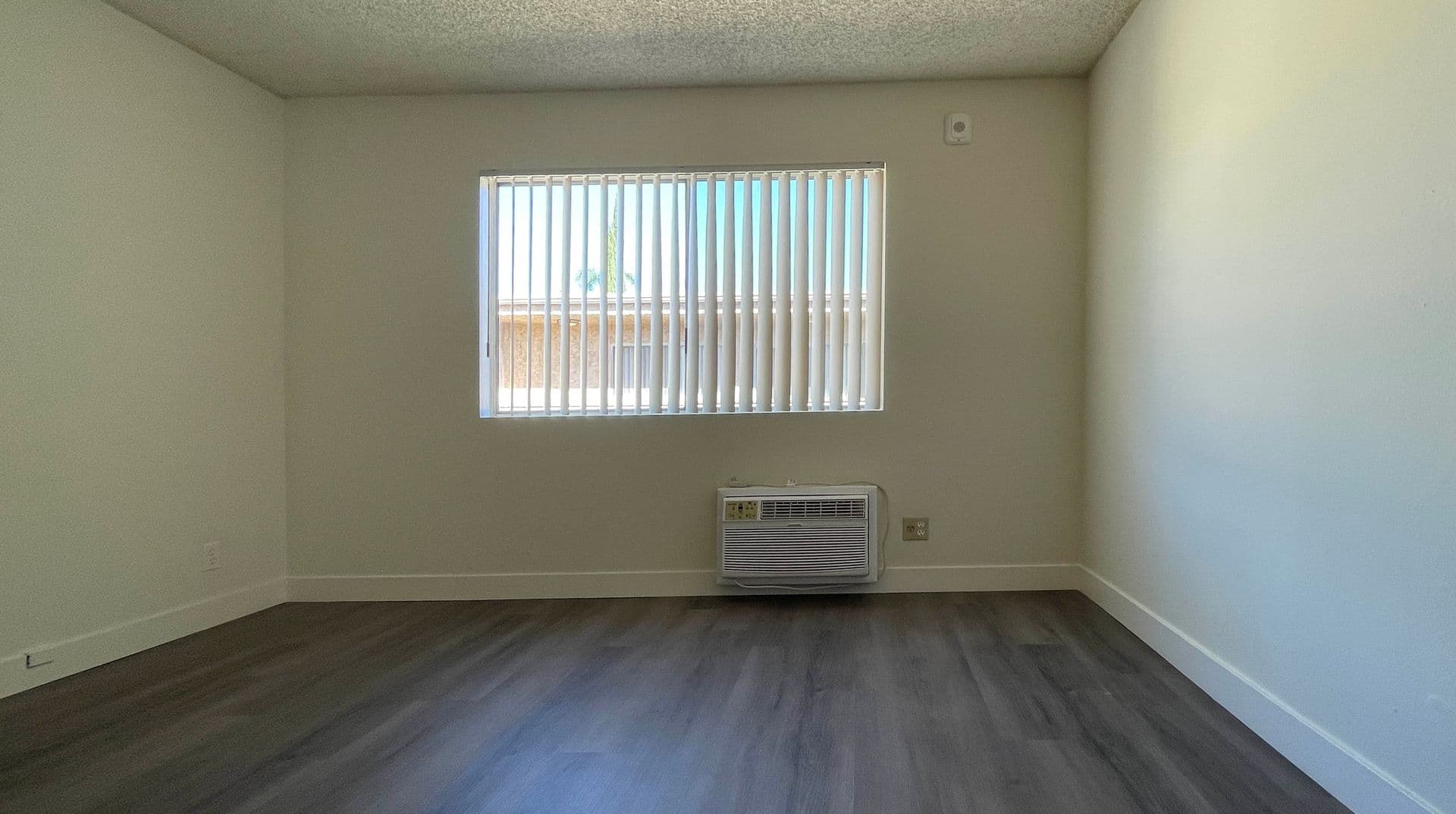 Valley Village Apartment: 11955 Weddington St