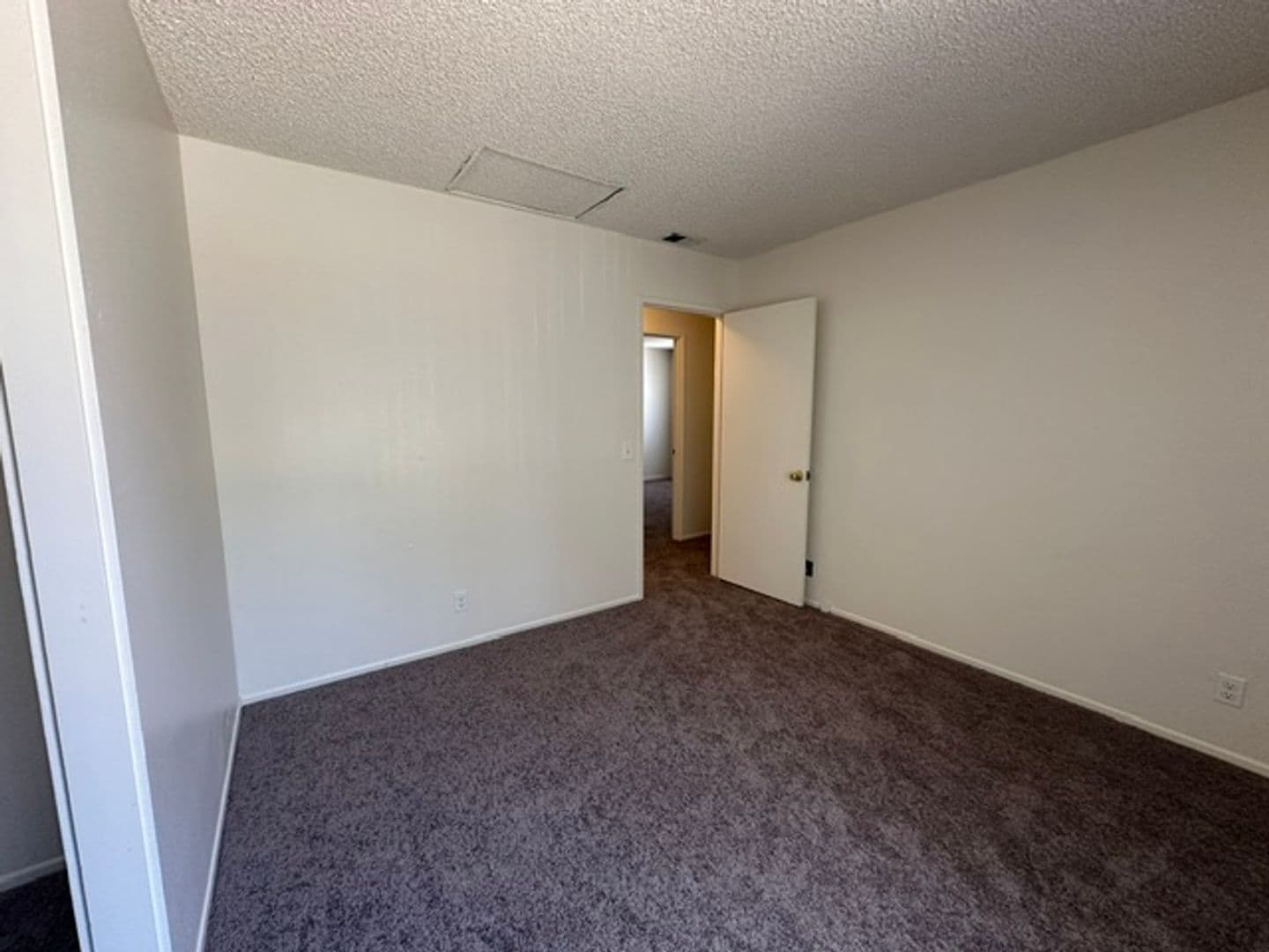 Ontario Apartment: 1468 East D Street