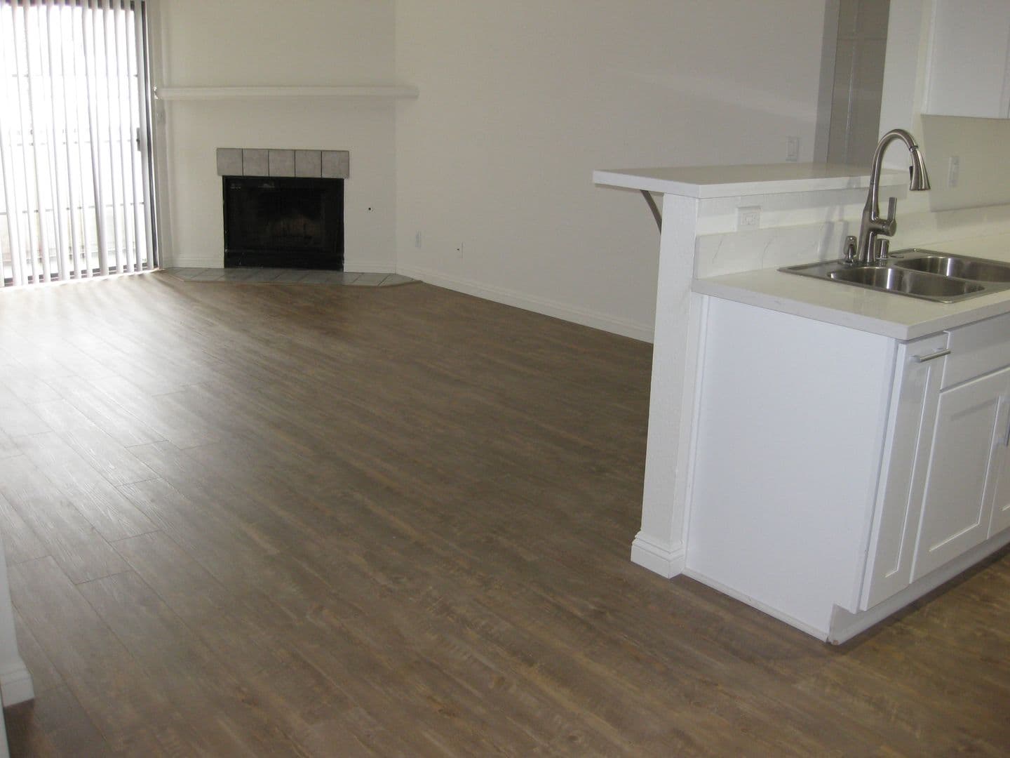 Van Nuys Apartment: 16000 SHERMAN WAY