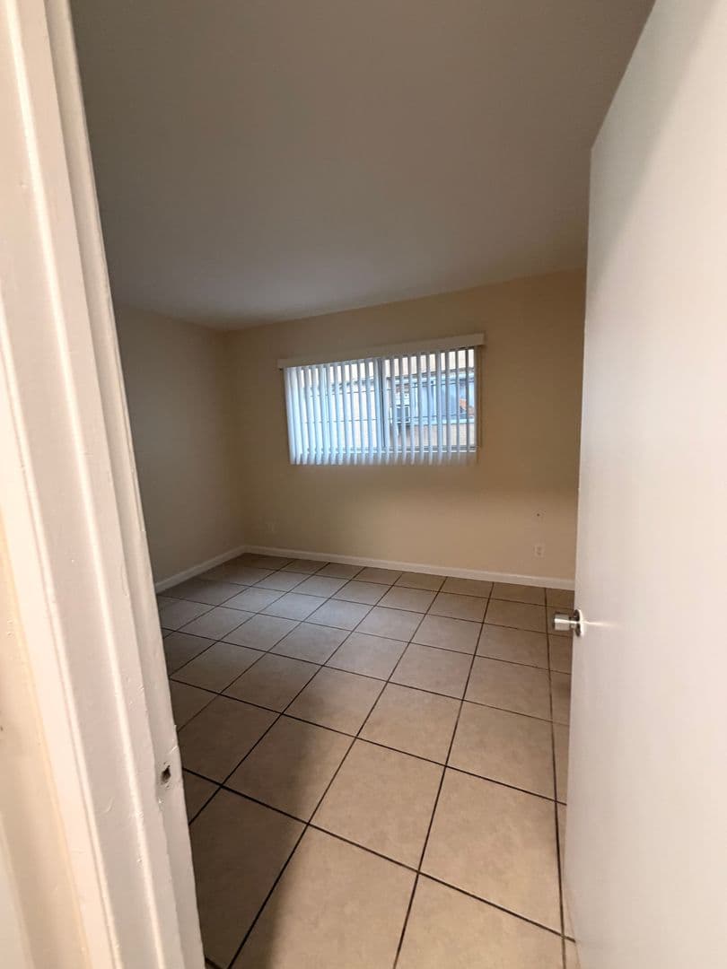 North Hills Apartment: 9035 Orion Ave