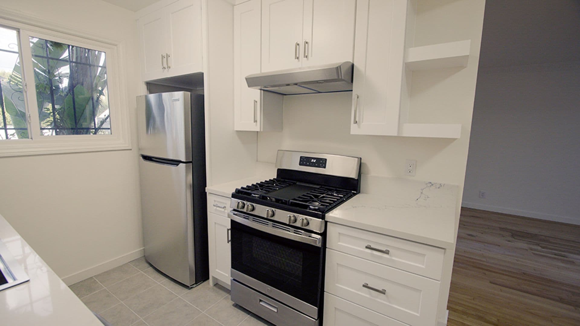 Los Angeles Apartment: 3375 Manning Ave.,