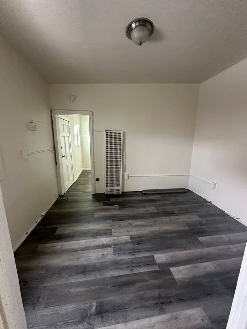 East Los Angeles Apartment: 1304 Amalia Ave.