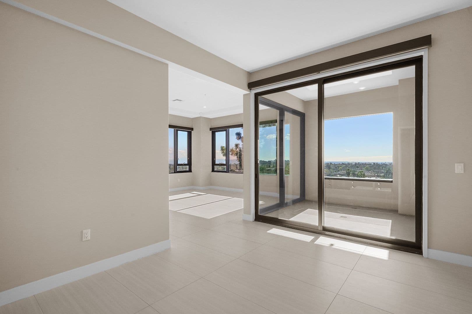 Pasadena Condo: 388 Cordova St, Unit 707