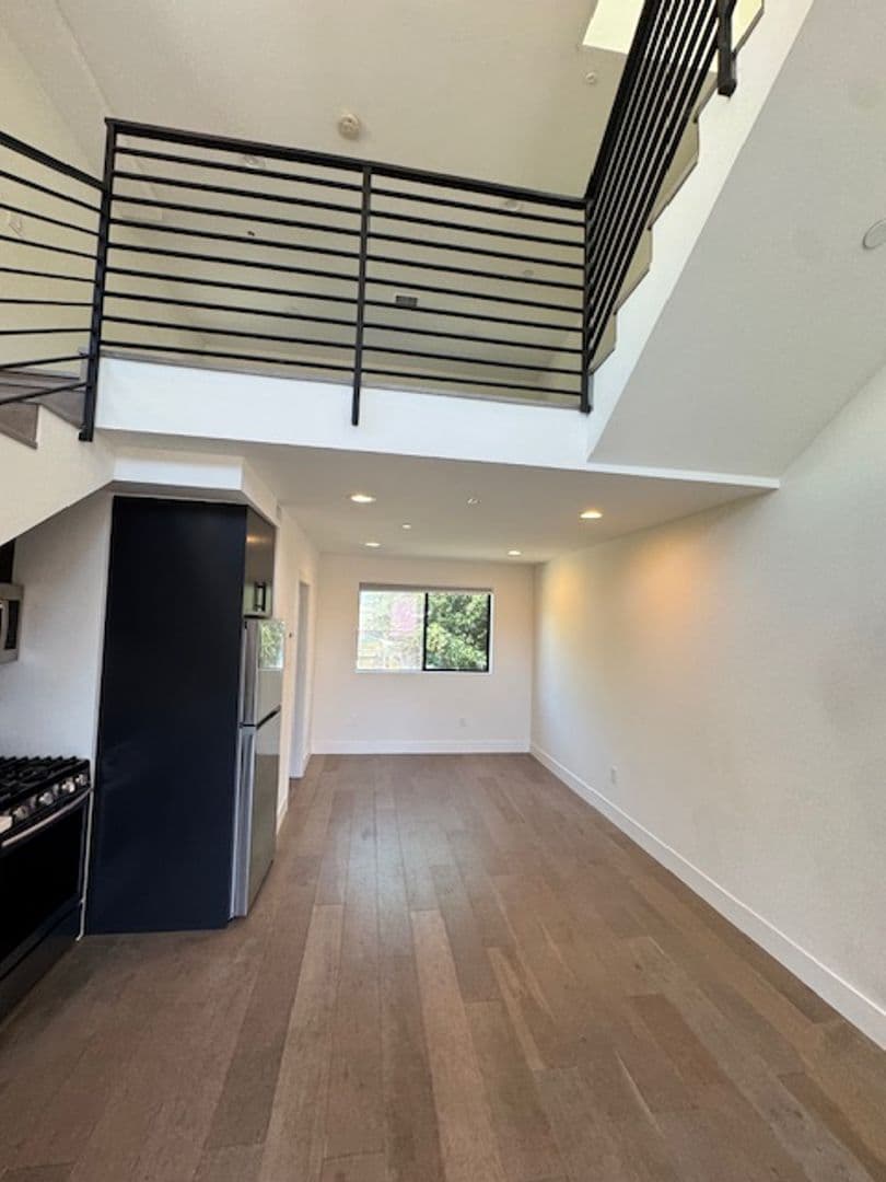 Los Angeles Apartment: 321 N. Bixel St.