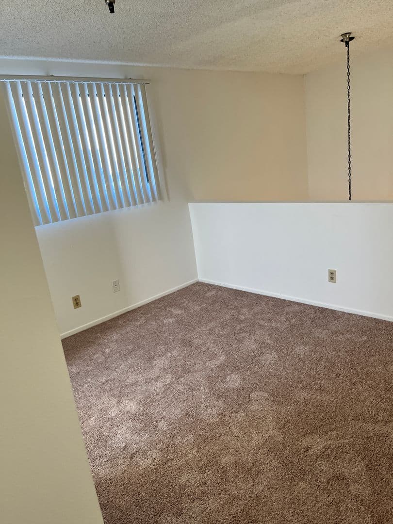 Sherman Oaks Apartment: 5124 Coldwater Canyon Ave.