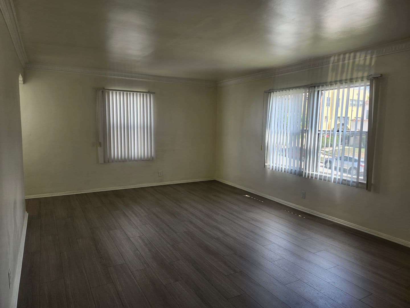 Los Angeles Apartment: 2007 S. Longwood