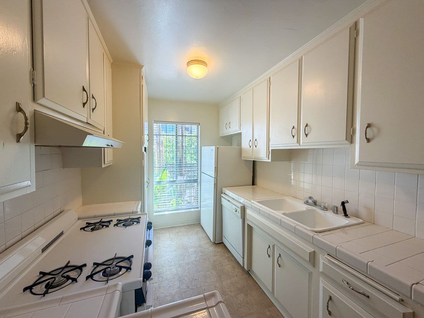 Los Angeles Apartment: 1831 Camden Ave.