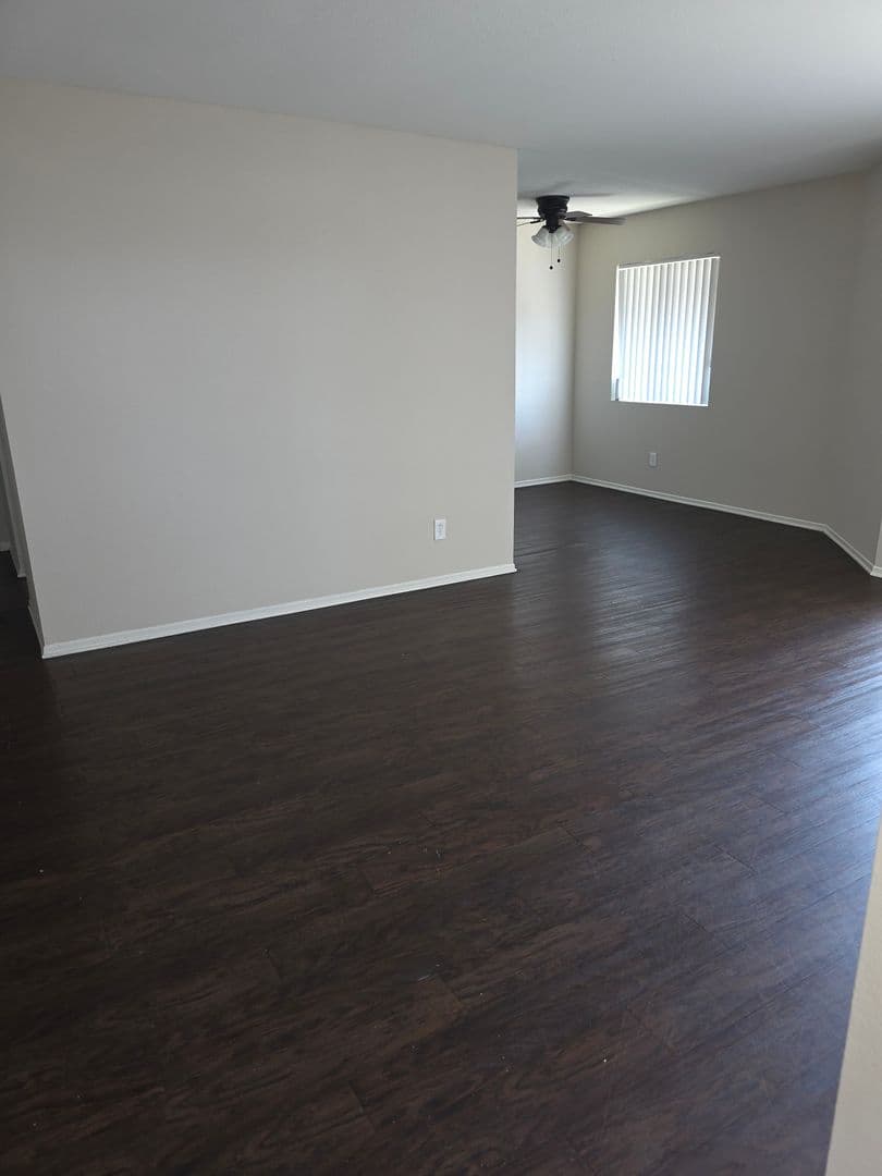 Northridge Apartment: 18415 Dearborn Street