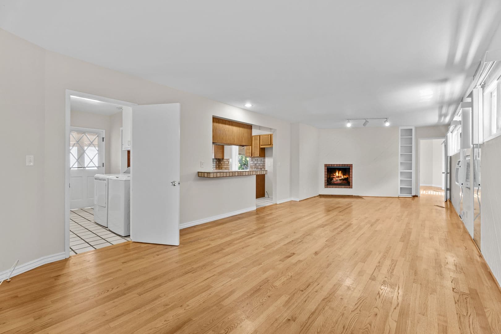Rancho Palos Verdes House: 17 Stallion Rd