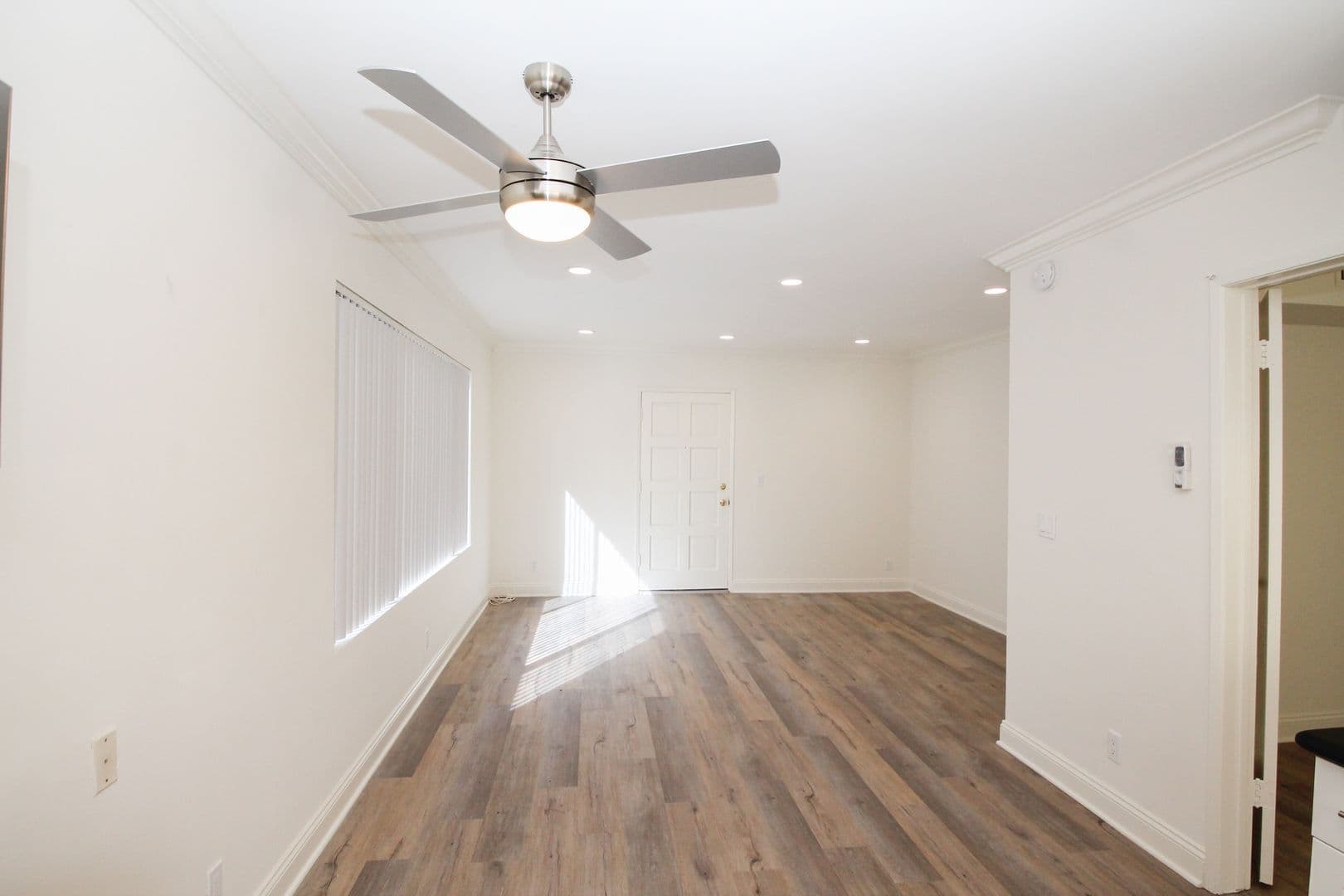 Studio City Apartment: 4301 Colfax Ave.