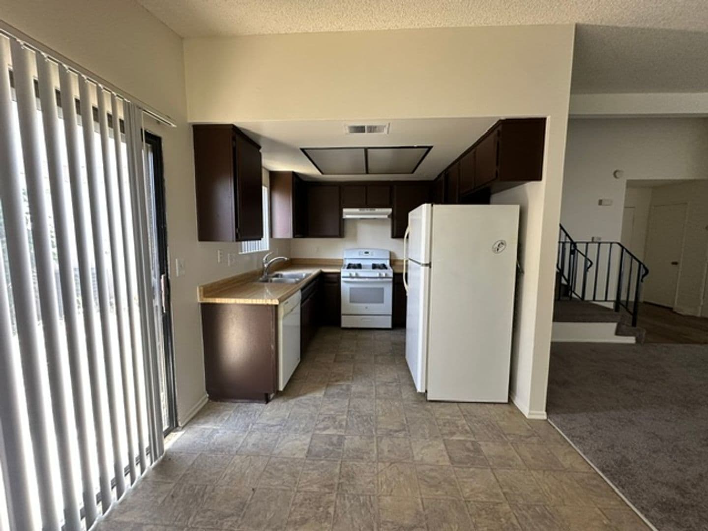 Ontario Apartment: 1468 East D Street
