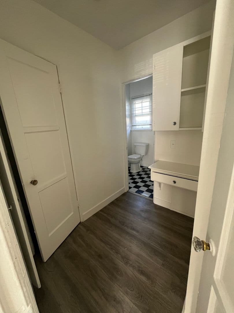 Hollywood Apartment: 6755-6773 Yucca St and 6424 Yucca Street