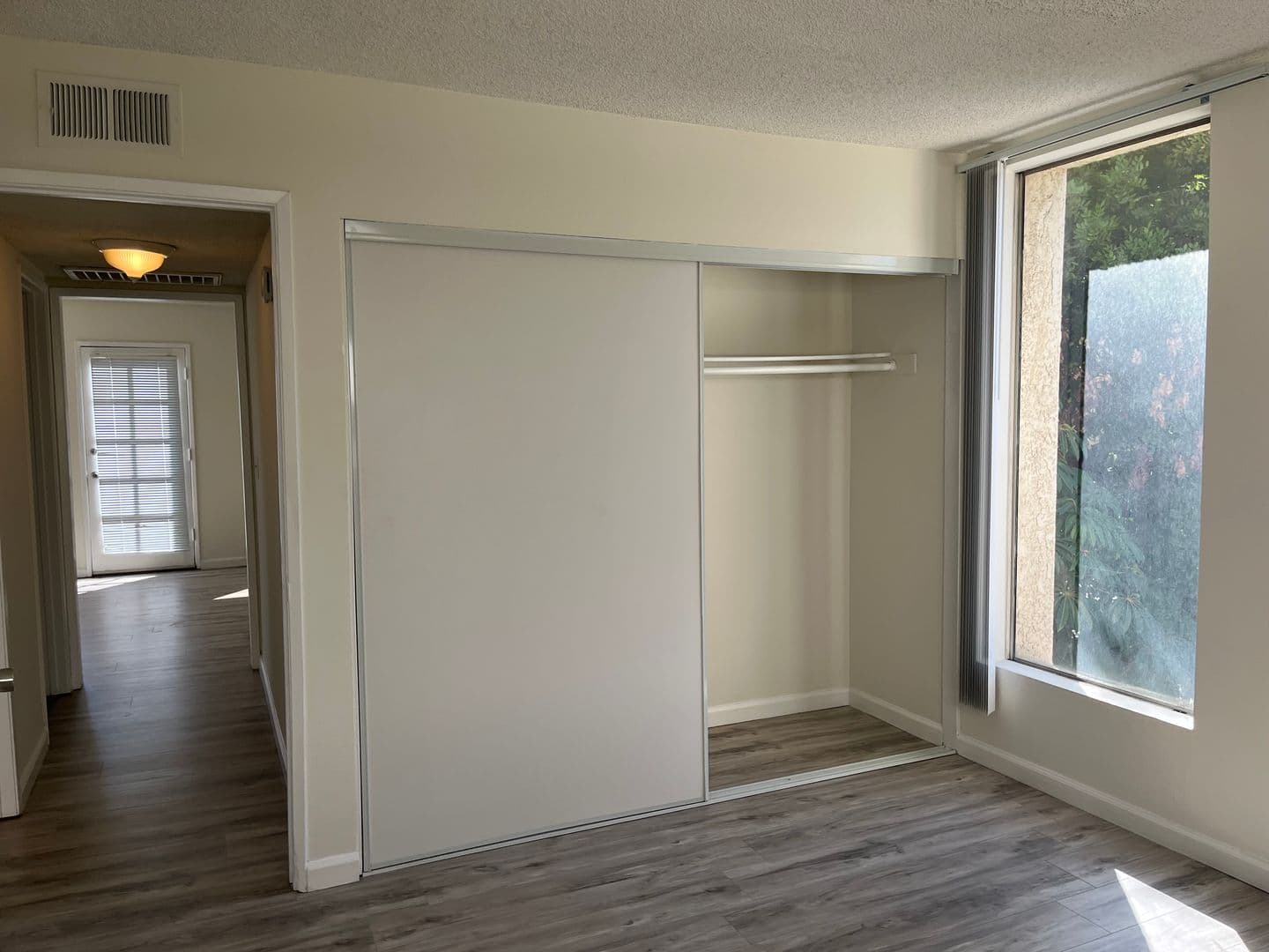 Studio City Apartment: 4248 Whitsett Avenue