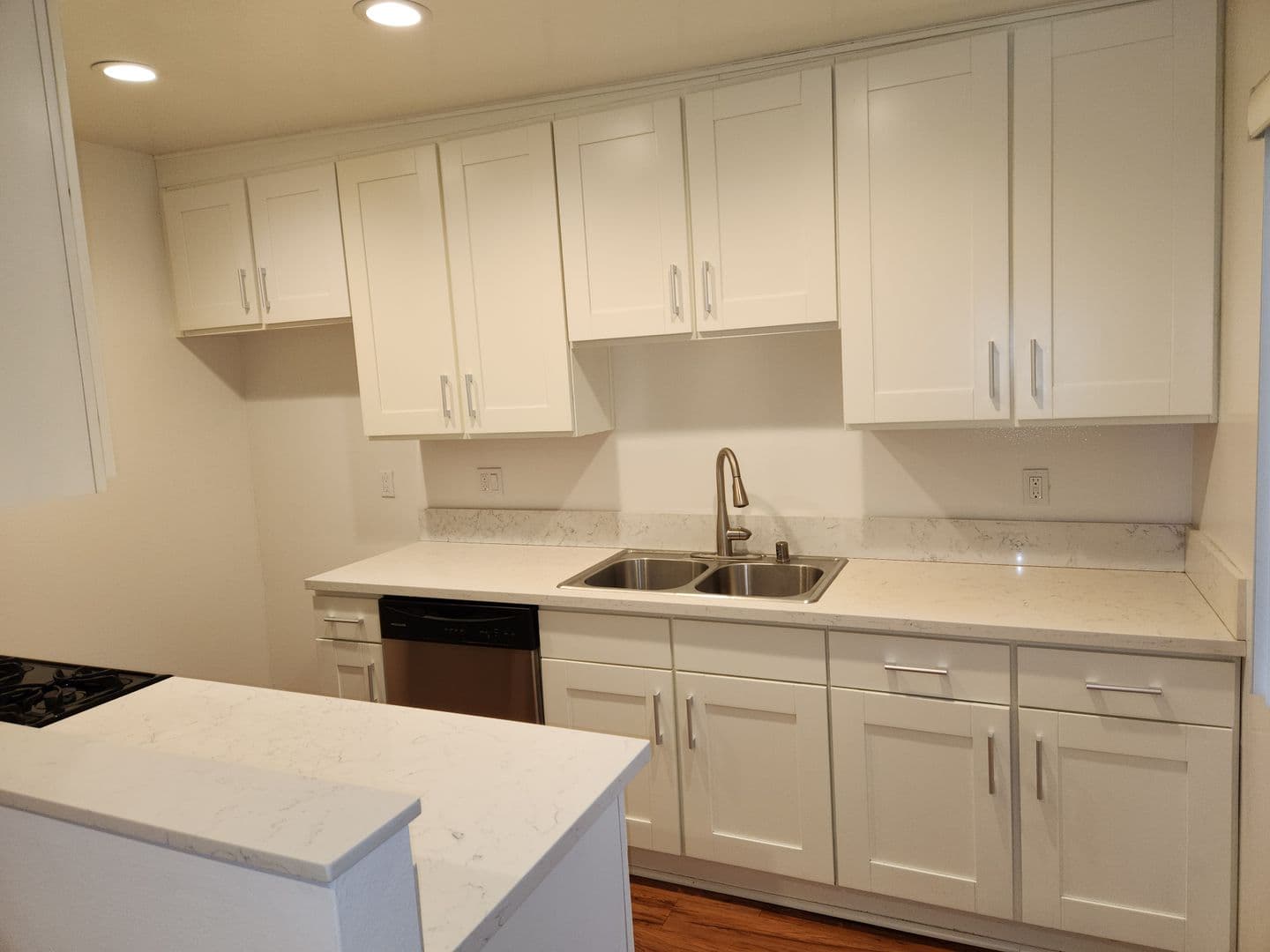 Lake Balboa Apartment: 16750 Sherman Way