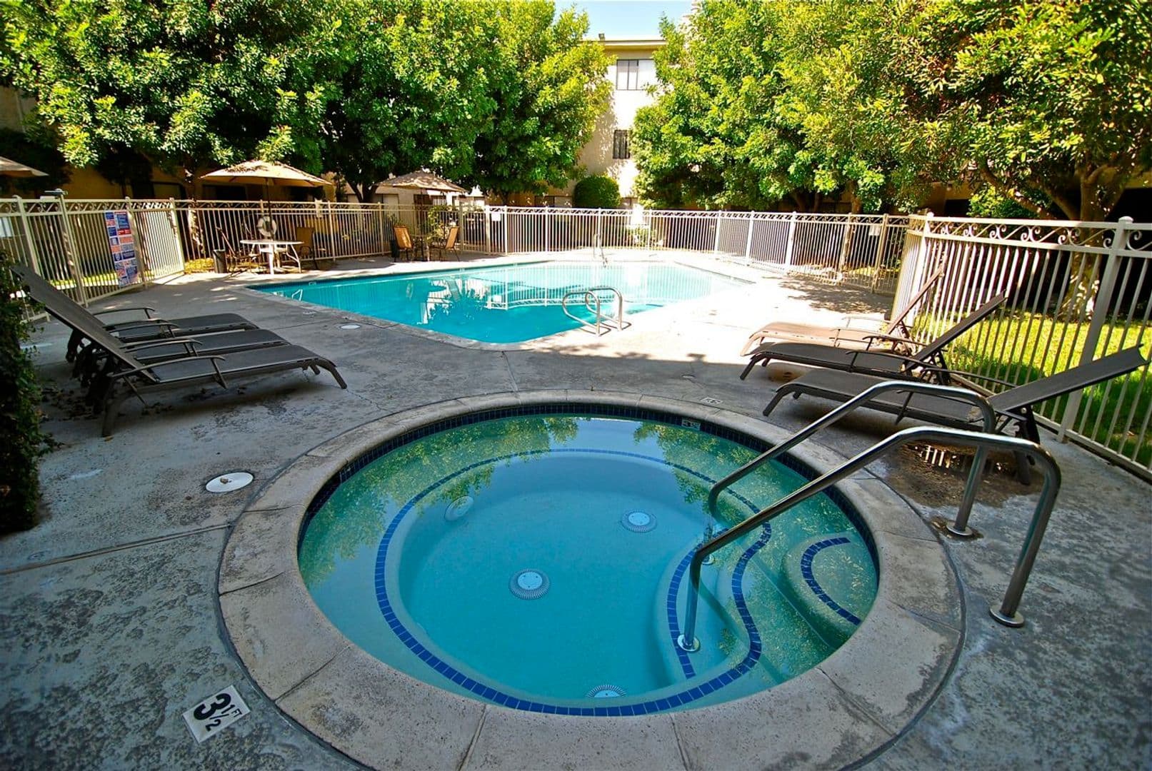 Van Nuys Apartment: 16000 SHERMAN WAY