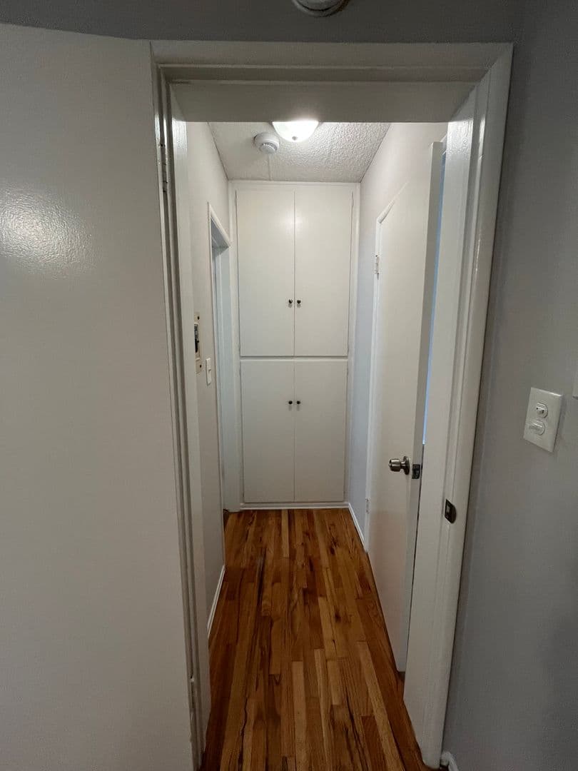 North Hollywood Apartment: 4400 Farmdale Avenue