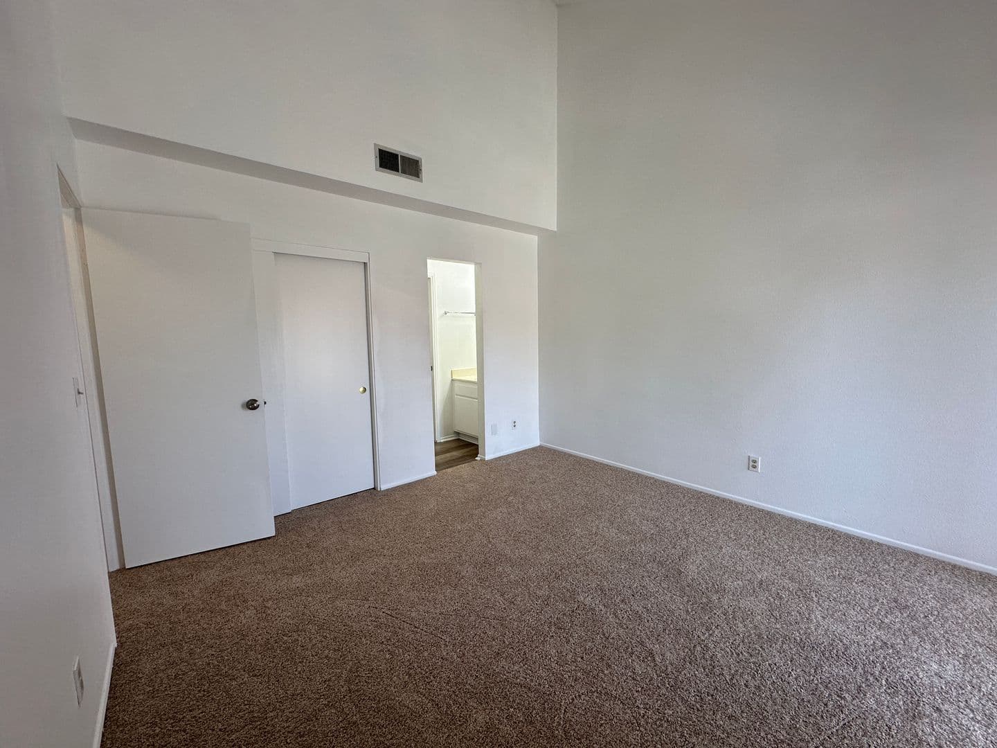 Pasadena Apartment: 79 & 89 Roosevelt Ave.