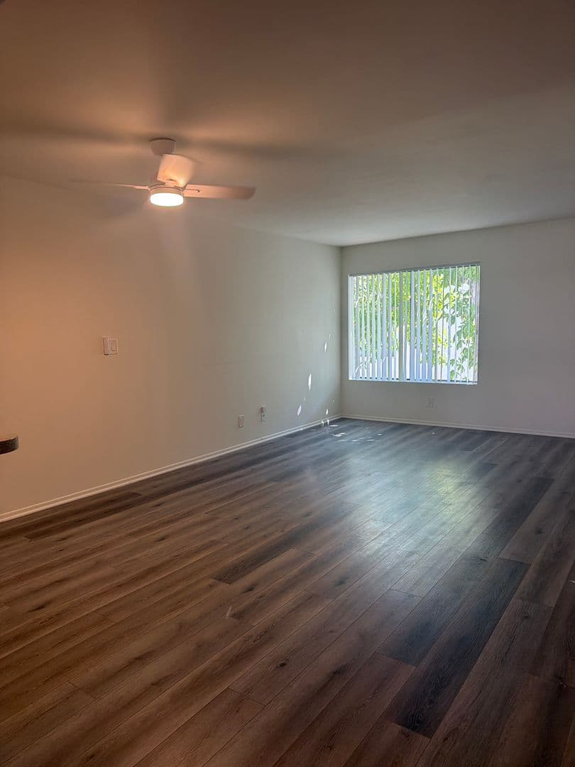 Northridge Apartment: 18414 Vincennes Street