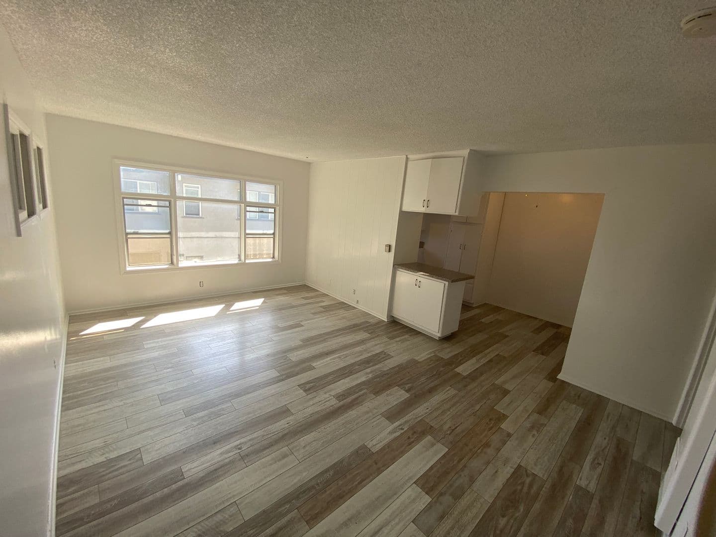 Inglewood Apartment: 821 Centinela Ave