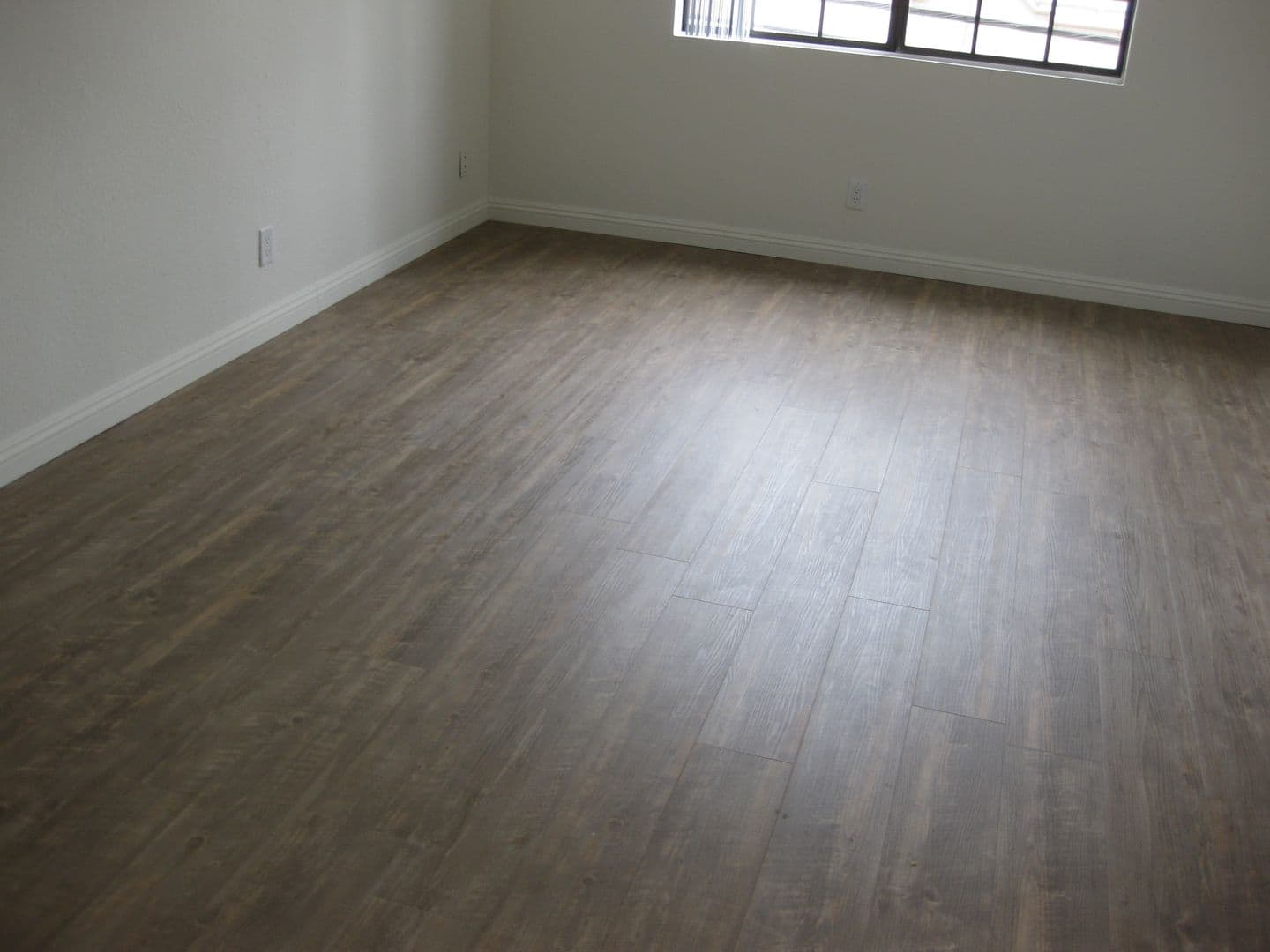 Van Nuys Apartment: 16000 SHERMAN WAY