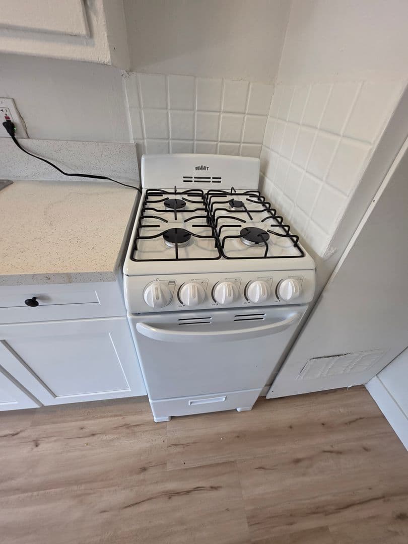 Baldwin Park Apartment: 3933-3943 La Rica Avenue