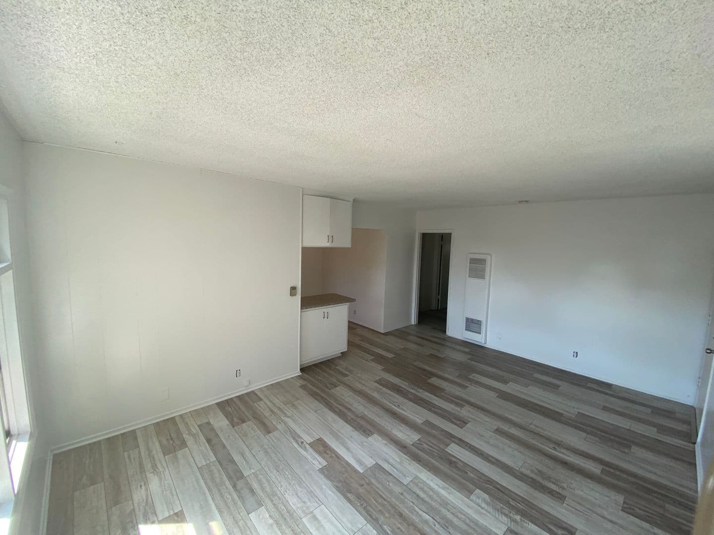 Inglewood Apartment: 821 Centinela Ave