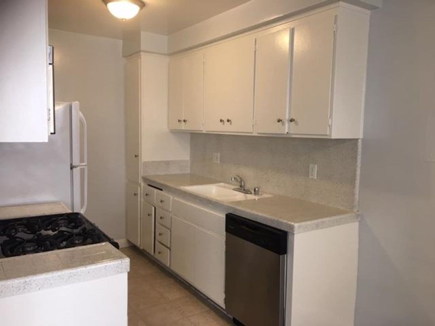 Los Angeles Apartment: 1333 S. Bundy Drive