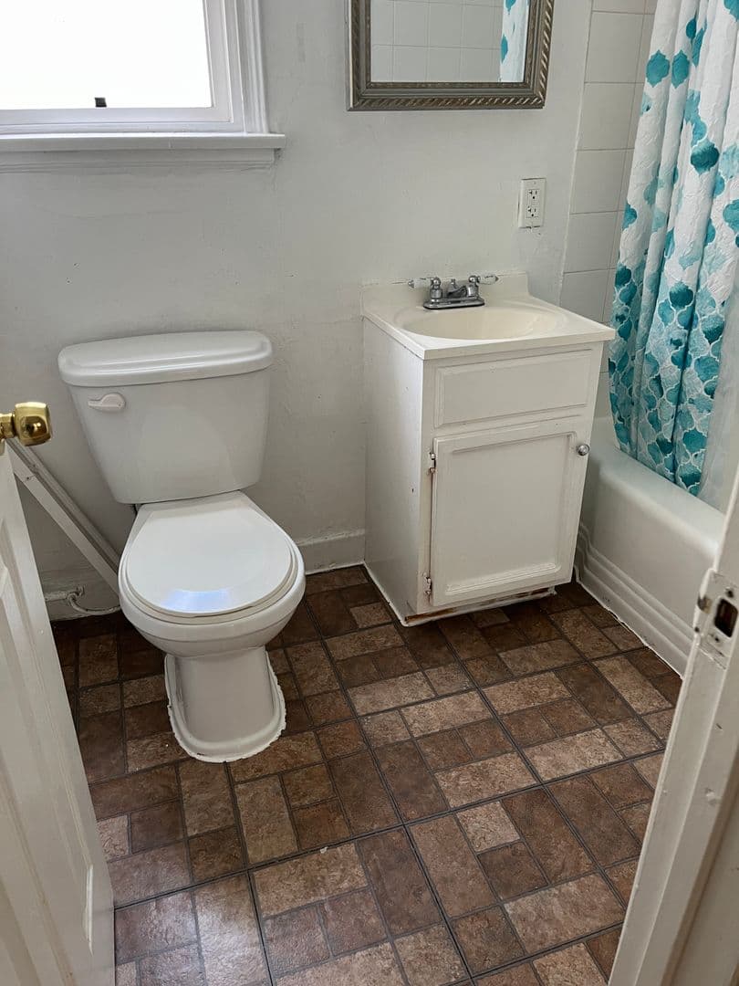 Hollywood Apartment: 6755-6773 Yucca St and 6424 Yucca Street