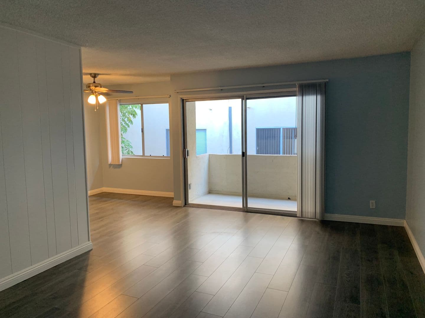 Los Angeles Apartment: 1333 S. Bundy Drive