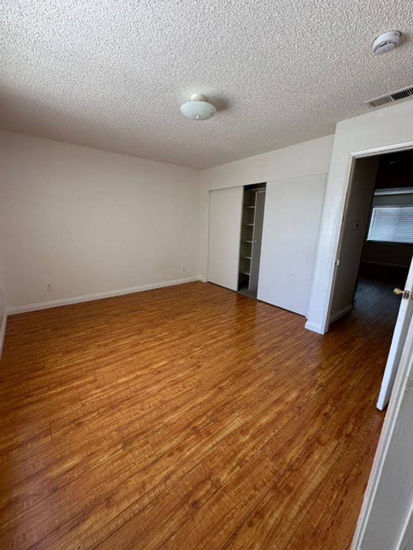 San Gabriel Apartment: 1552 Prospect Ave.