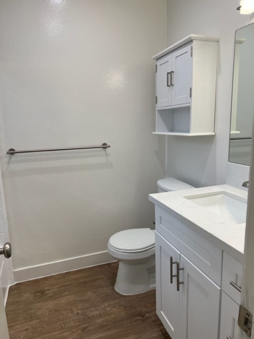 Lake Balboa Apartment: 16750 Sherman Way