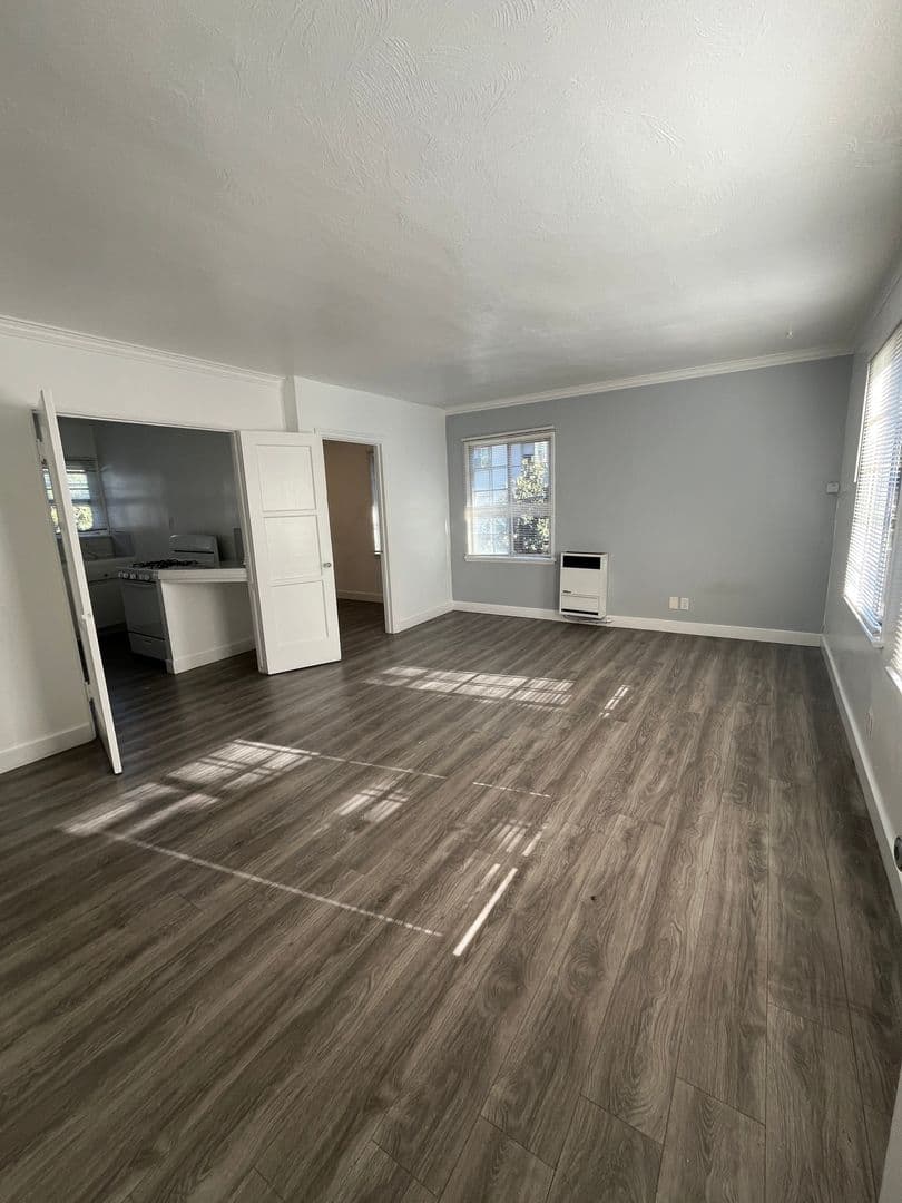 Hollywood Apartment: 6755-6773 Yucca St and 6424 Yucca Street