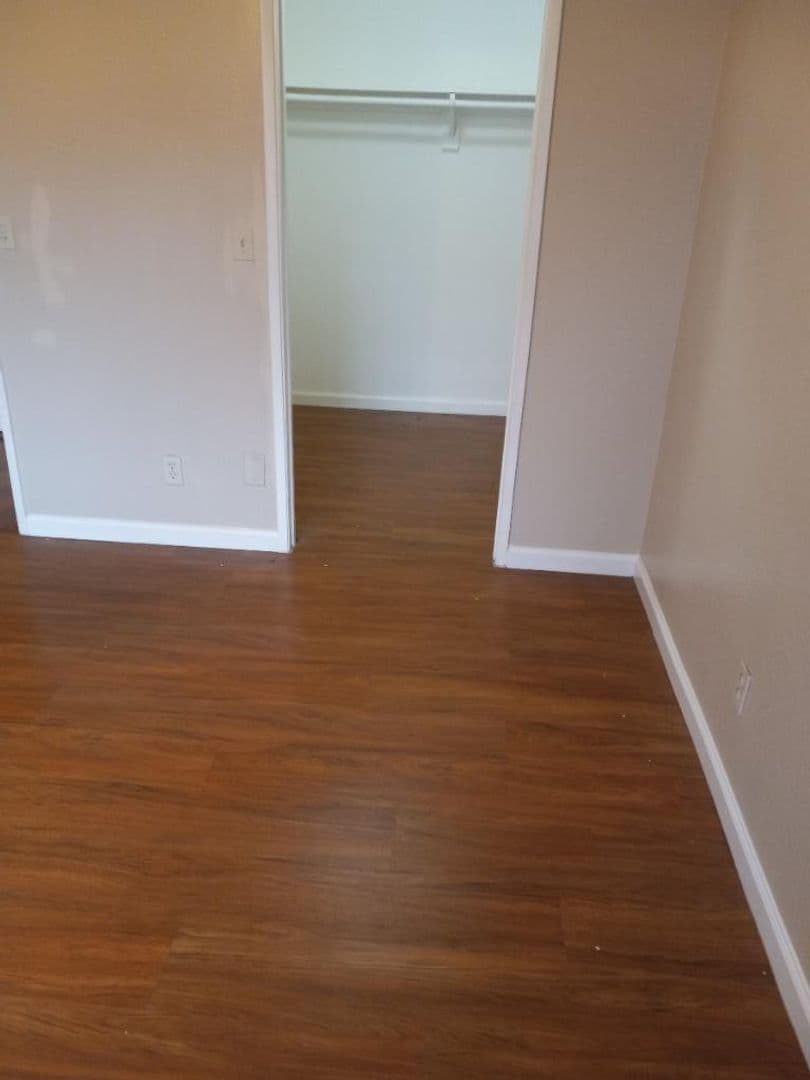 Redlands Apartment: 1176 E LUGONIA AVE 16