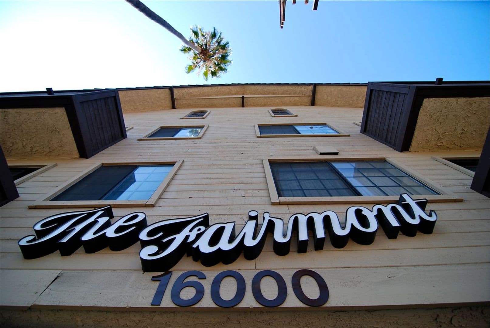 Van Nuys Apartment: 16000 SHERMAN WAY