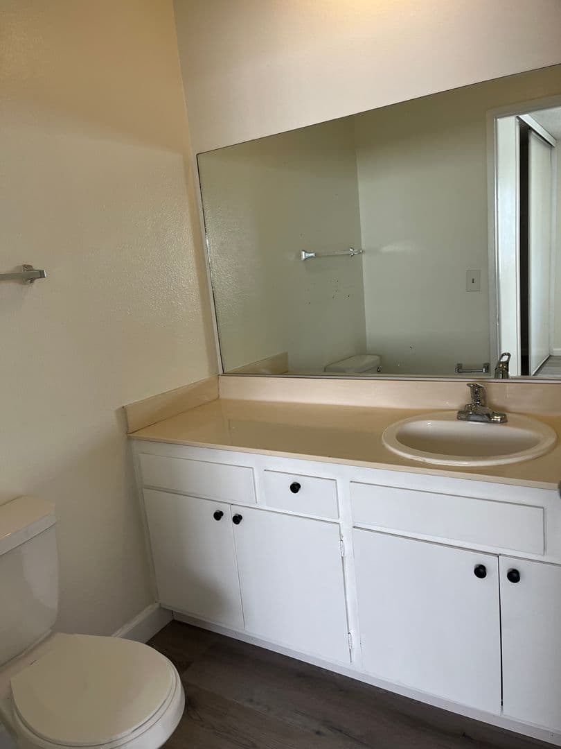 Studio City Apartment: 4248 Whitsett Avenue