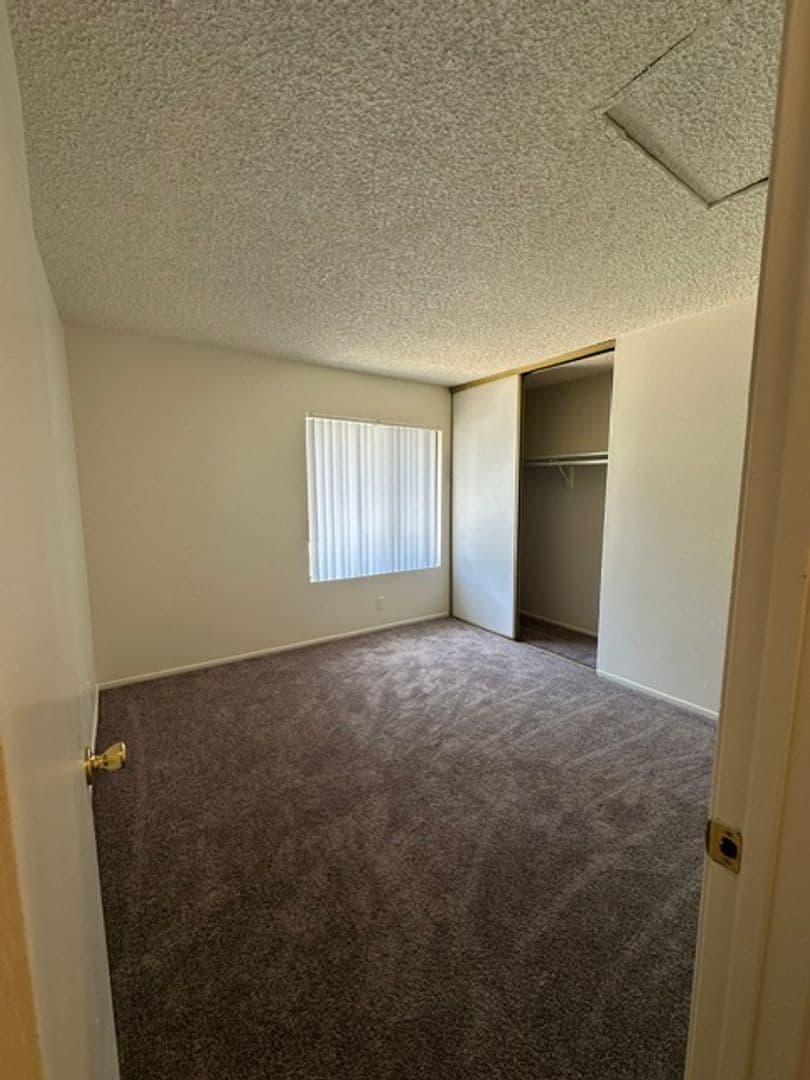 Ontario Apartment: 1468 East D Street