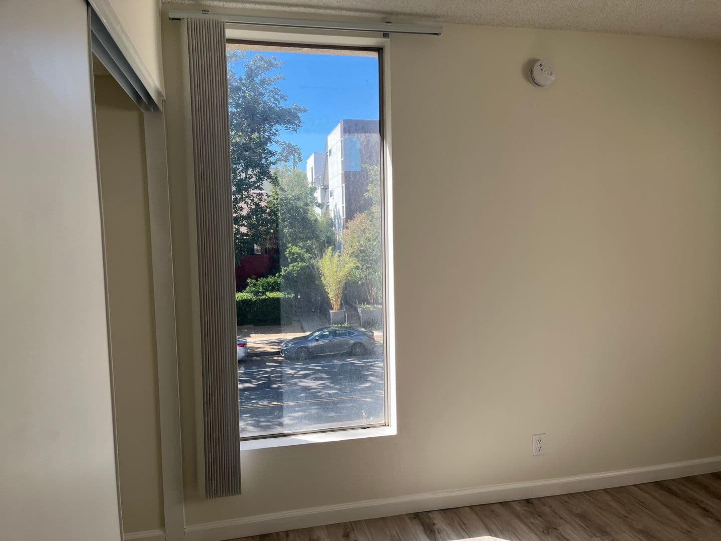 Studio City Apartment: 4248 Whitsett Avenue